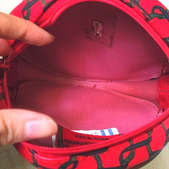 Roberta Di Camerino Red Round Crossbody - Picture 10 of 13
